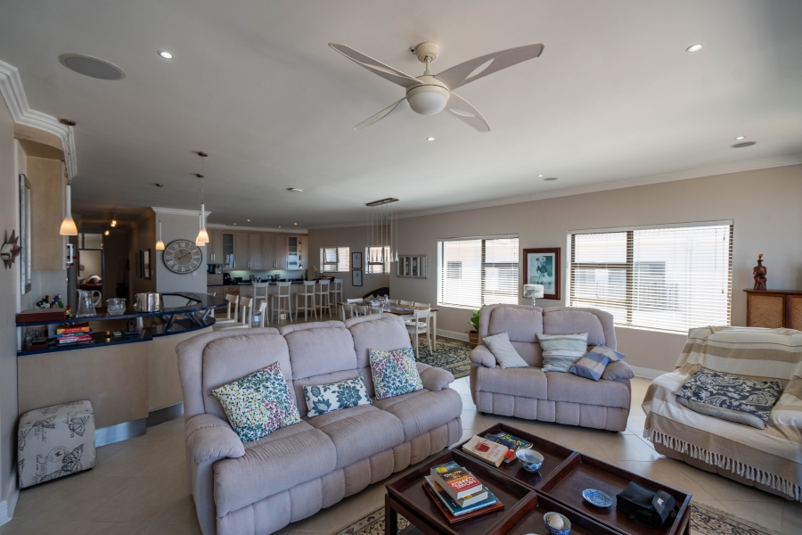 4 Bedroom Property for Sale in West Bank Eastern Cape